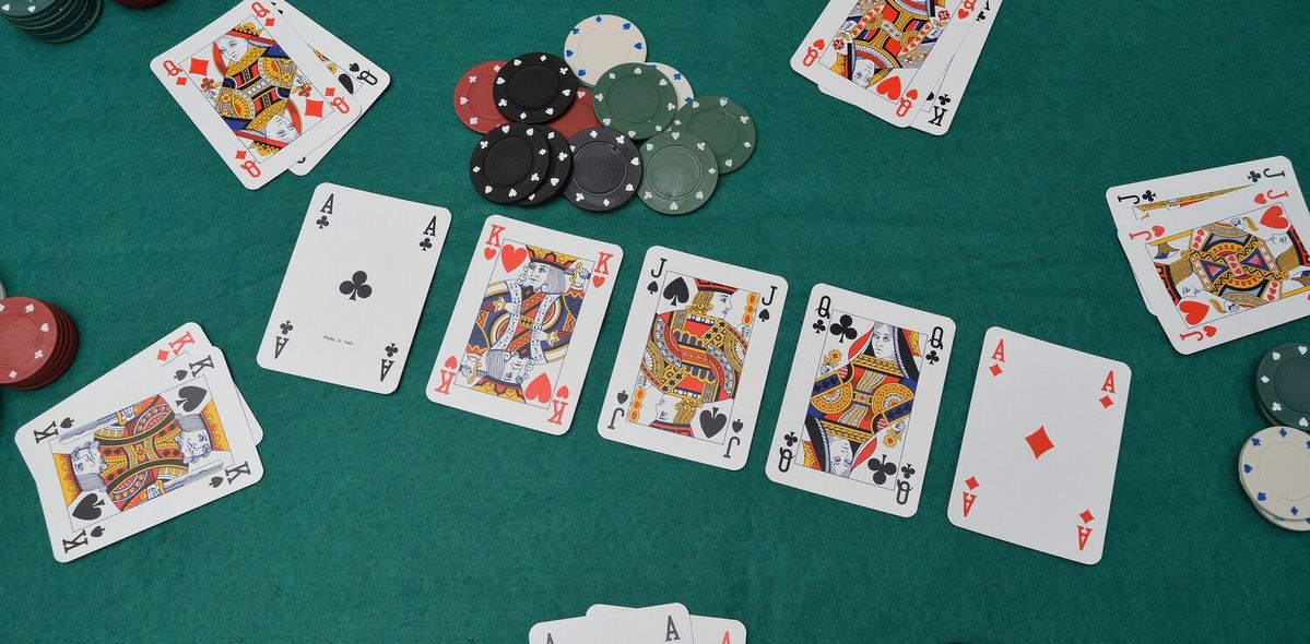 Big Fish Casino کیسینو میں پوکر گیمز